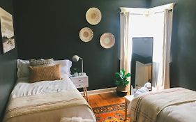 Two Evergreens / Coffee Hub, Fast Internet, Kid Friendly
